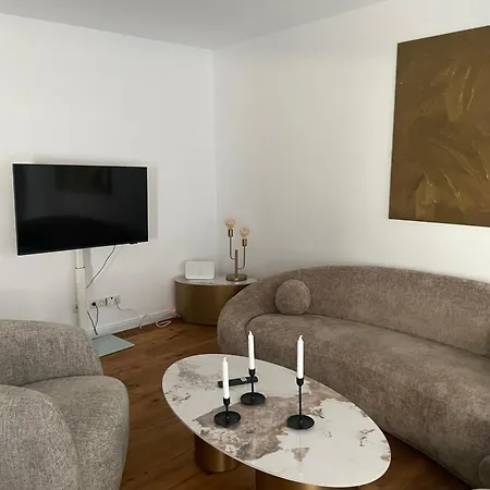 Leben Im Neubau! Traumhafte Kellergeschoss-wohnung * Kruft