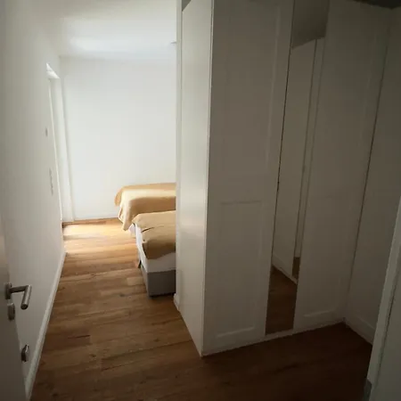 شقة Leben Im Neubau! Traumhafte Kellergeschoss-wohnung