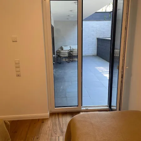 شقة Leben Im Neubau! Traumhafte Kellergeschoss-wohnung *
